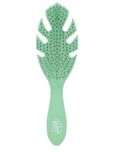 Load image into Gallery viewer, WETBRUSH Go Green Detangler
